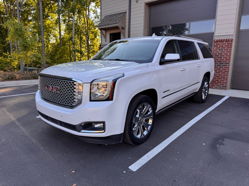 2016 GMC Yukon Denali AWD's photo