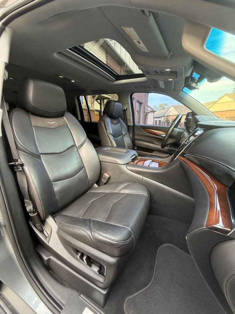 2018 Cadillac Escalade ESV Luxury - Photo 24