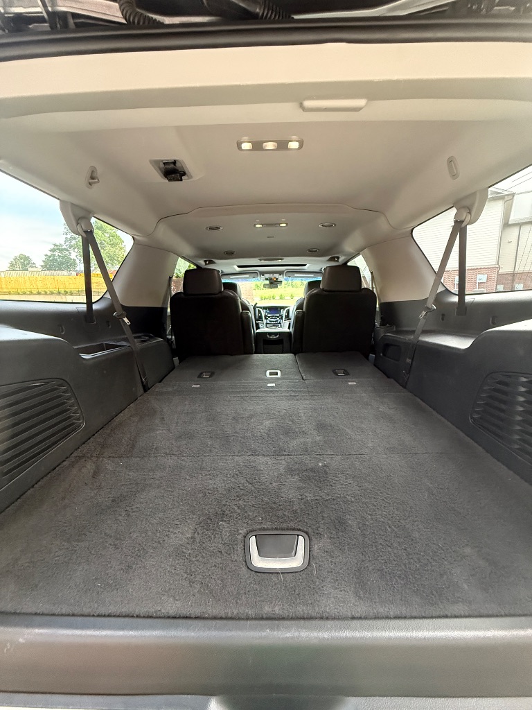 2018 Cadillac Escalade ESV Luxury - Photo 16