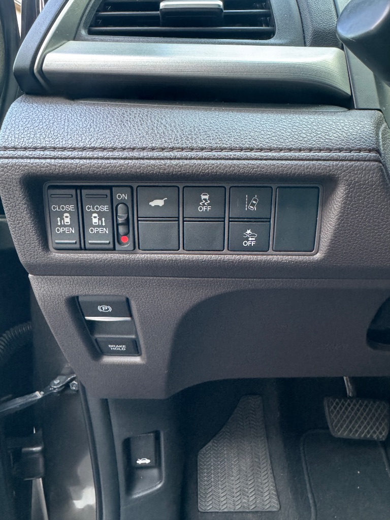 2019 Honda Odyssey EX-L - Photo 18