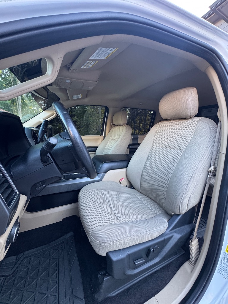 2020 Ford F-150 XLT - Photo 11