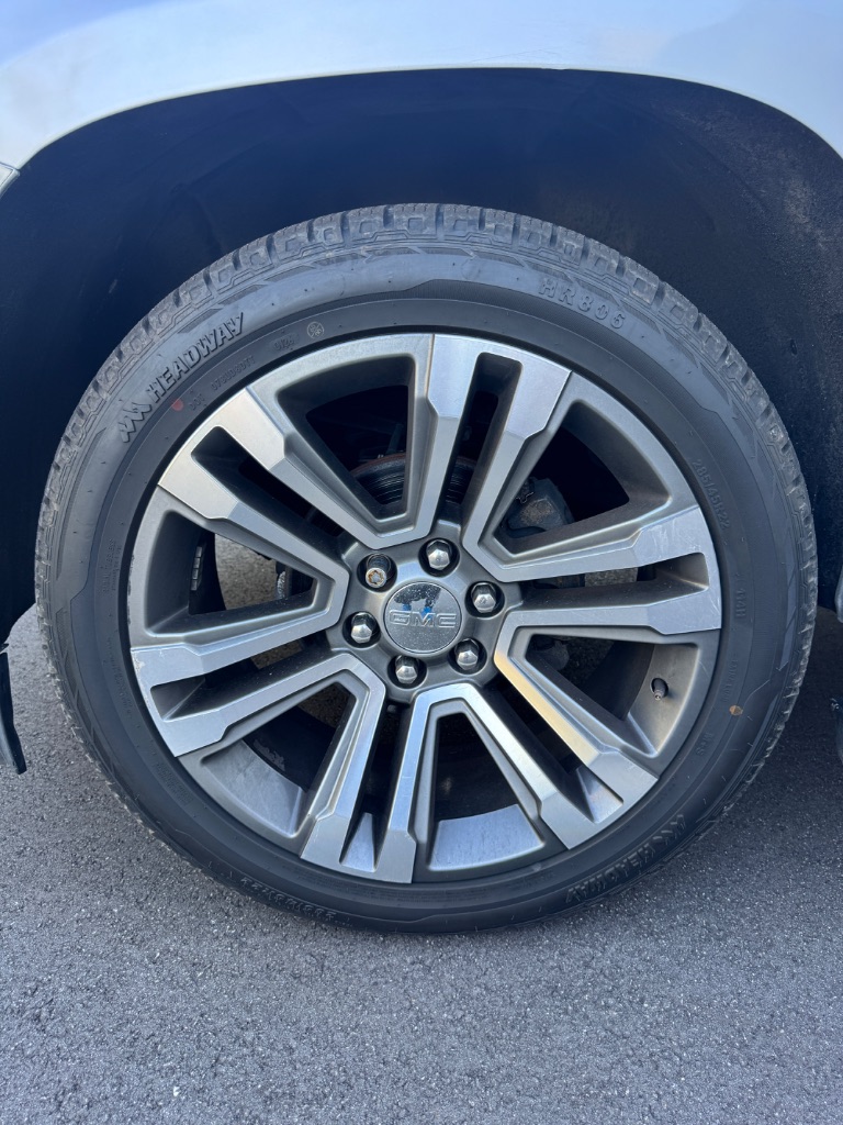 2020 GMC Yukon XL Denali - Photo 25