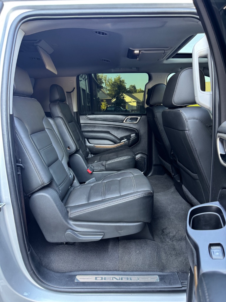 2020 GMC Yukon XL Denali - Photo 15